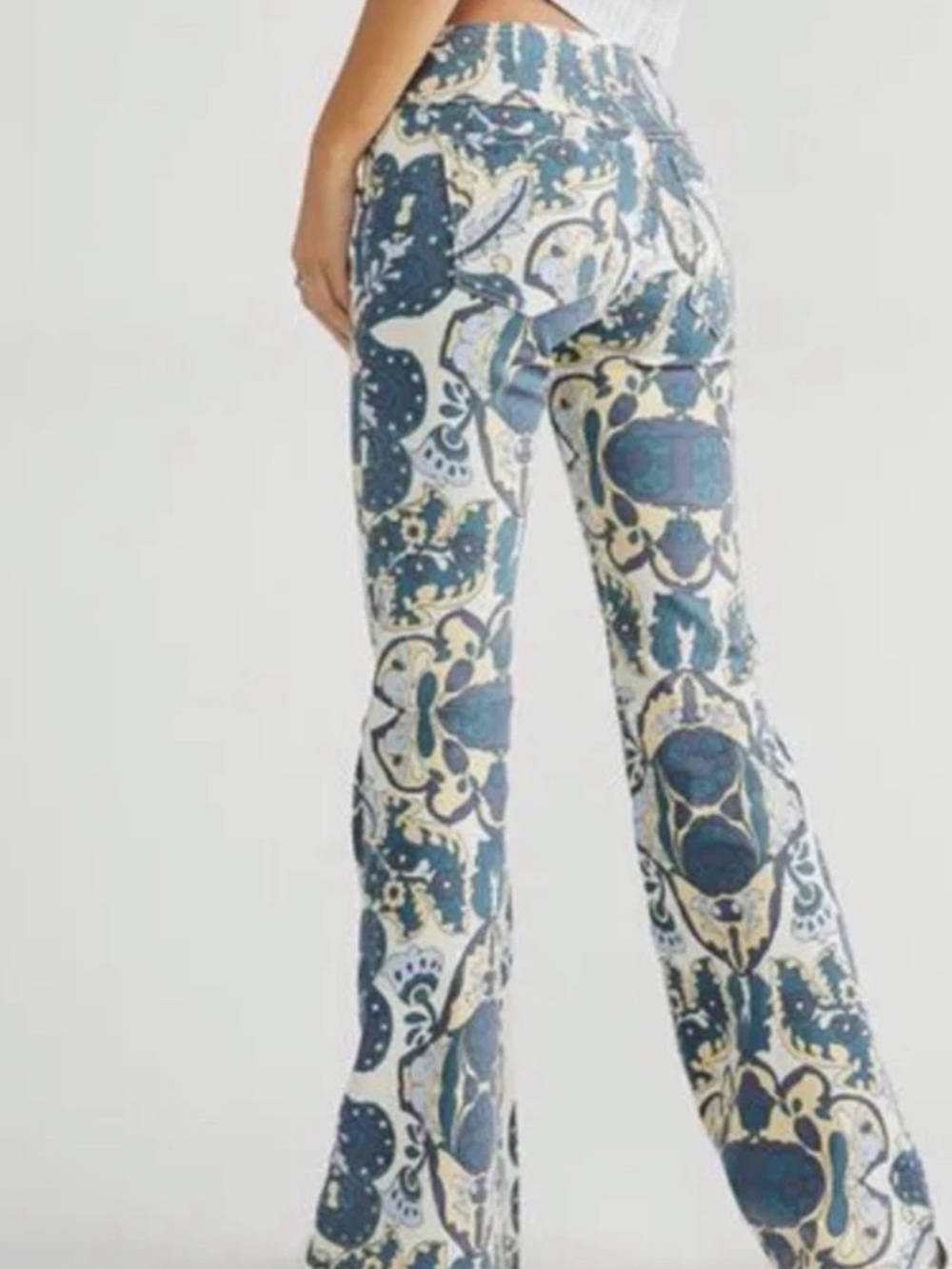 FREE PEOPLE WE THE FREE Penny Pull-On Printed Flare Jeans‎ Blue Teal Combo 29 - Picture 4 of 14